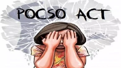 తిరుపతిలో సంచలనం.. మైనర్ బాలికపై దాడి కేసులో జీఎస్టీ ఉద్యోగి అరెస్ట్, పోక్సో కేసు నమోదు తిరుపతిలో సంచలనం.. మైనర్ బాలికపై దాడి కేసులో జీఎస్టీ ఉద్యోగి అరెస్ట్, పోక్సో కేసు నమోదు