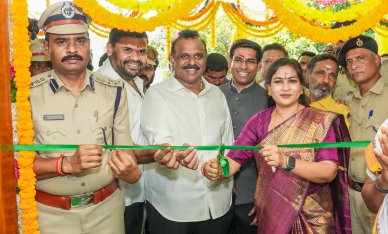 రూ.2.75 కోట్లతో శ్రీకాళహస్తి టూ టౌన్ పోలీస్ స్టేషన్ ప్రారంభం.. ఆధునిక సదుపాయాలతో ప్రజలకు సేవలు