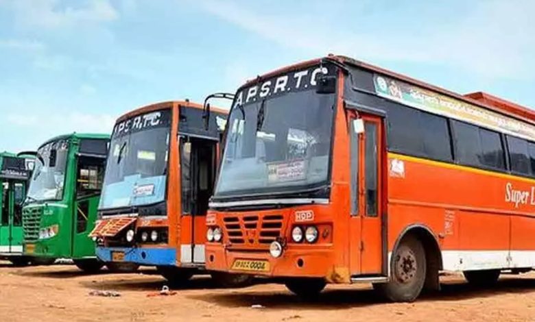 ఏపీలో ఉచిత బస్సు పథకం రద్దు కాదు.. సోషల్ మీడియా ప్రచారంపై క్లారిటీ ఇచ్చిన ప్రభుత్వం ఏపీలో ఉచిత బస్సు పథకం రద్దు కాదు.. సోషల్ మీడియా ప్రచారంపై క్లారిటీ ఇచ్చిన ప్రభుత్వం