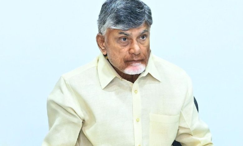 కడప బాలిక హత్యపై సీఎం చంద్రబాబు ఆగ్రహం.. నిందితులపై కఠిన చర్యలకు ఆదేశం కడప బాలిక హత్యపై సీఎం చంద్రబాబు ఆగ్రహం.. నిందితులపై కఠిన చర్యలకు ఆదేశం