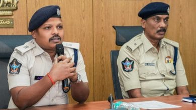 తిరుపతి పోలీస్ శాఖలో పదవీ విరమణ పొందిన అధికారులకు ఘన సన్మానం.. సేవలను కొనియాడిన ఎస్పీ