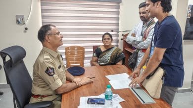Tirupati PGRS: 63 ఫిర్యాదుల స్వీకరణ.. ప్రజా సమస్యల పరిష్కారంలో నిర్లక్ష్యం సహించబోమన్న ఎస్పీ Tirupati PGRS: 63 ఫిర్యాదుల స్వీకరణ.. ప్రజా సమస్యల పరిష్కారంలో నిర్లక్ష్యం సహించబోమన్న ఎస్పీ